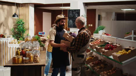 farmer hands vendor organic food order