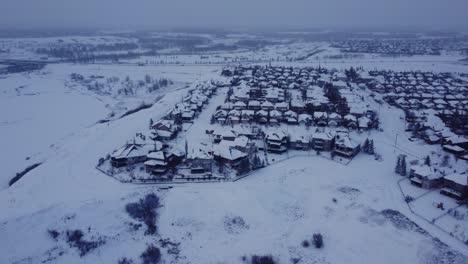 winter in kanada: luftaufnahmen von verschneiten kanadischen gemeinden