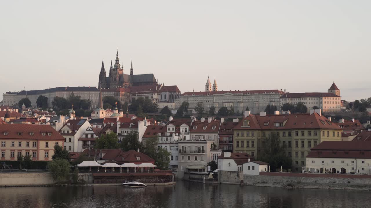 Vista panoramica di Praga, Repubblica Ceca con il Castello di Praga