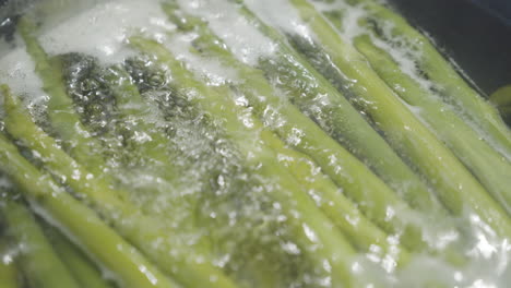 boiling asparagus