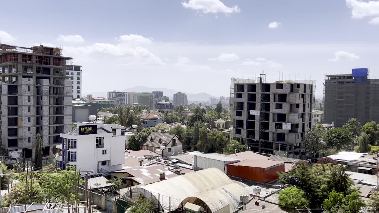 skyline static shot addis abeba con nueva construcción