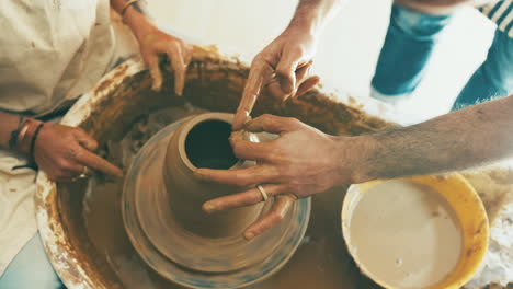 So-many-ways-to-approach-pottery-and-this-is-one