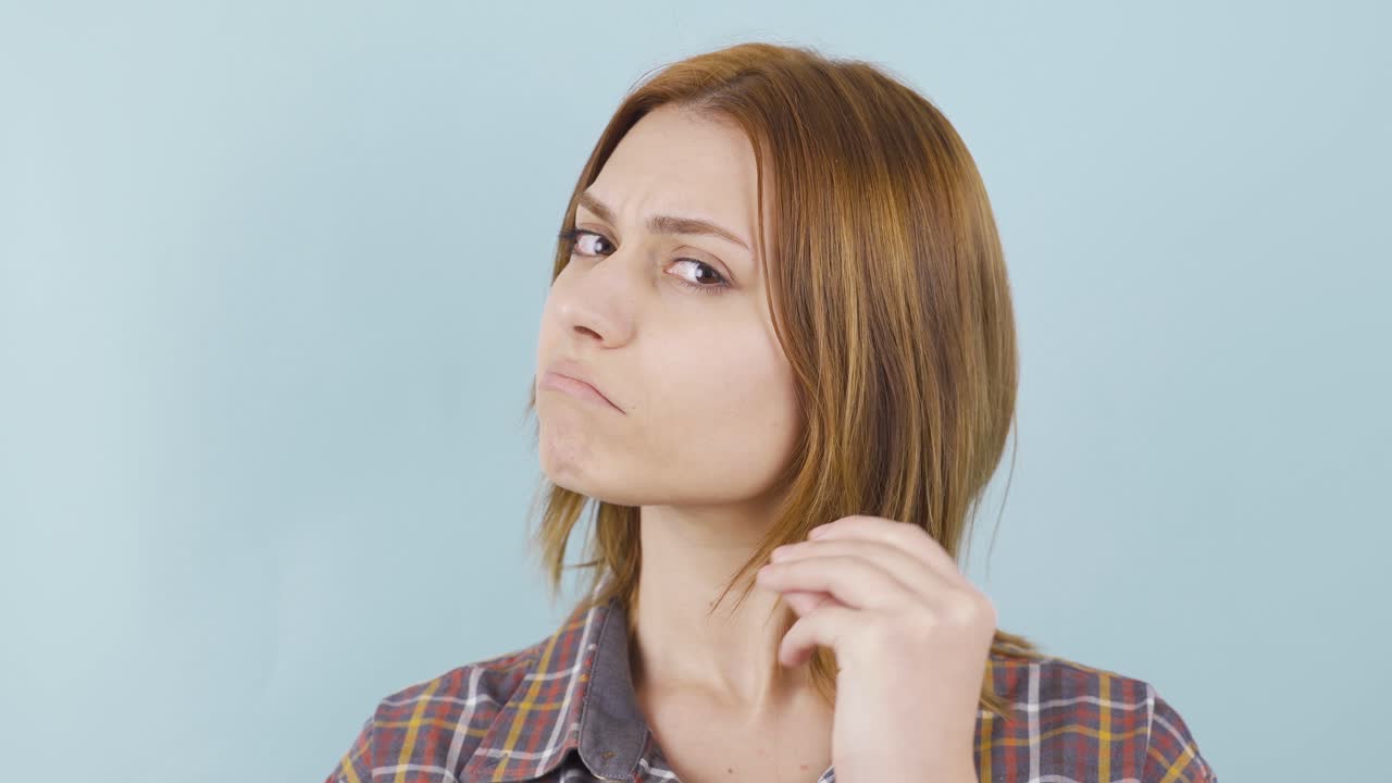 Thinking woman comes up with an idea.
