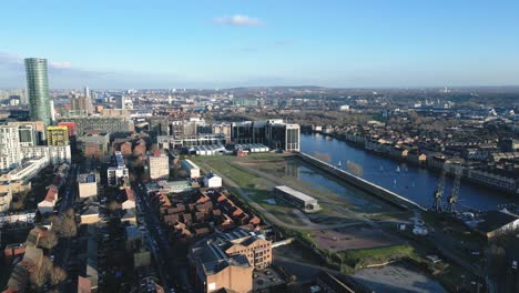 Wide-aerial-view-over-Isle-of-Dogs-Millwall-Outer-Dock,-London,-UK