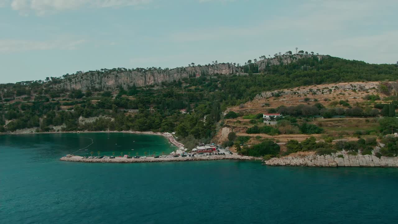 croacia costa aérea playas azul agua naturaleza limpio soleado vacaciones