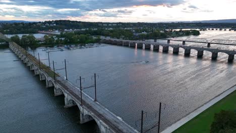 el río susquehanna al atardecer