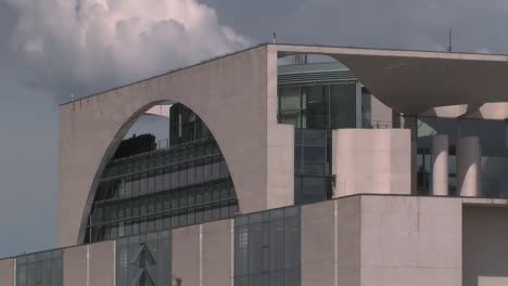 plano medio de bundeskanzleramt en berlín, alemania-1