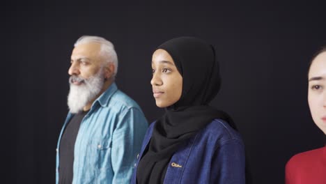 retratos en primer plano de personas adultas multiculturales interraciales con estilos de vida modernos.