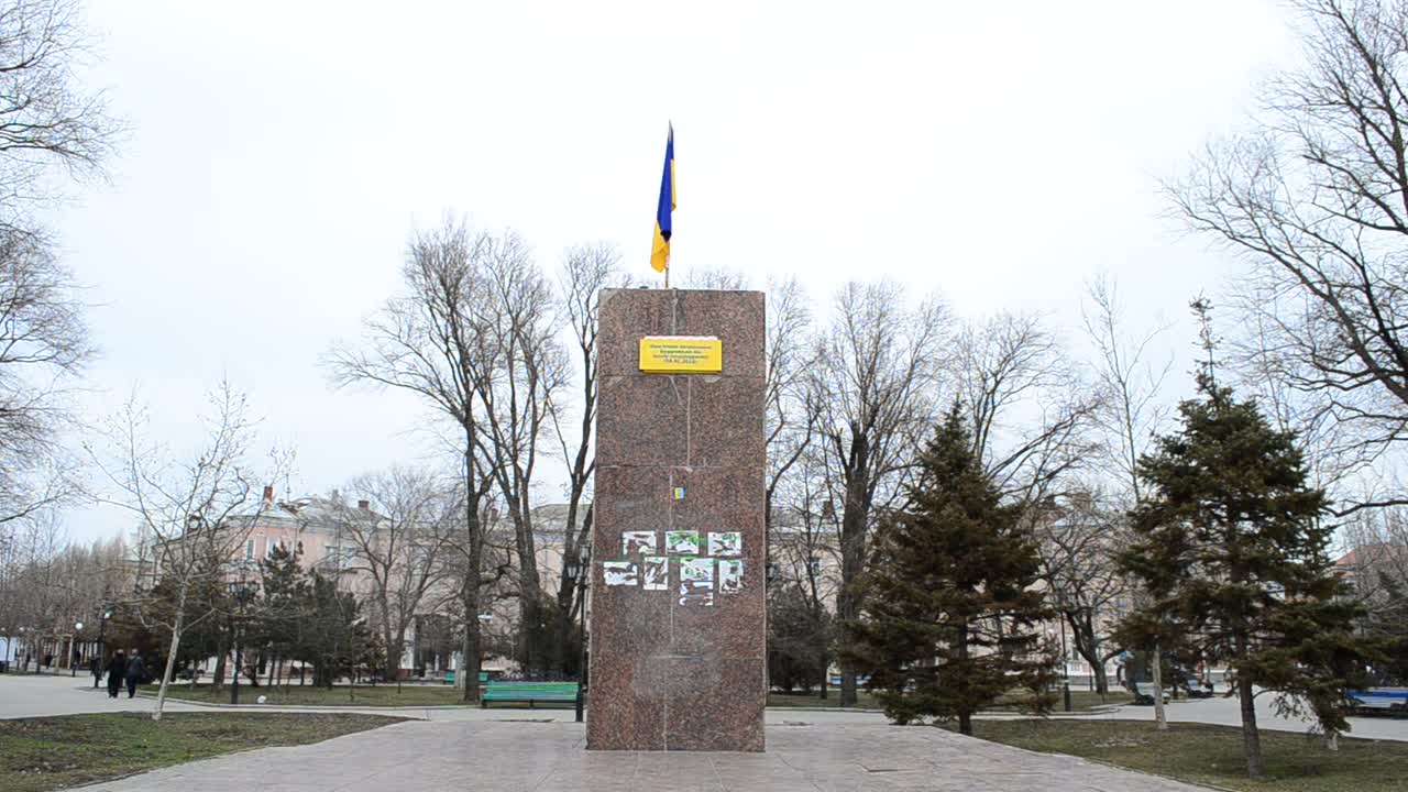 Entinen Leninin muistomerkki. Purettu Leninin muistomerkki Berdjanskissa (Zaporižžjan alue), Ukrainassa