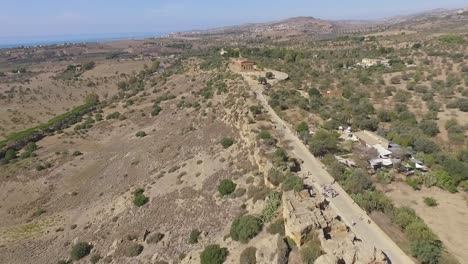 Vista-Aérea-Del-Valle-De-Los-Templos-En-Agrigento,-Sicilia