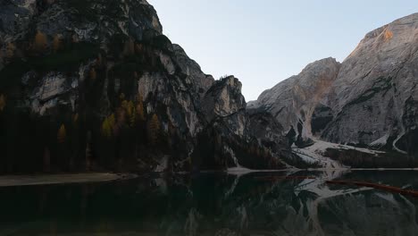 Scenic-View-of-Lake-Braies-at-Sunrise-in-Italy