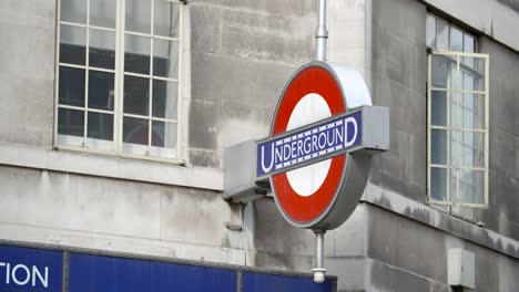 londoner u-bahn-schild