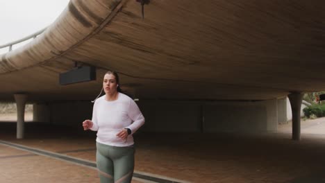 Young-Caucasian-woman-running