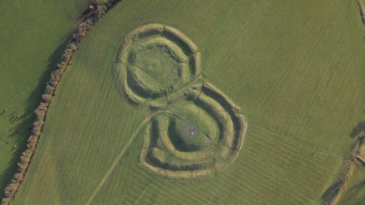 Hill Of Tara With Stone Of Destiny Monument In Daytime In Ireland. - aerial shot