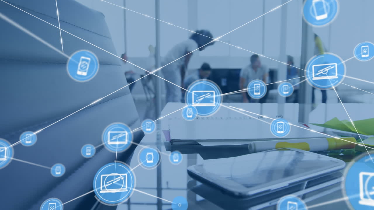 animación de una red de iconos digitales sobre diversos colegas discutiendo juntos en la oficina