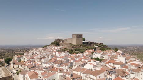 historische stadt castelo de vide mit mittelalterlicher hügelburg, alto alentejo, portugal