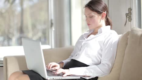 joven mujer de negocios 36