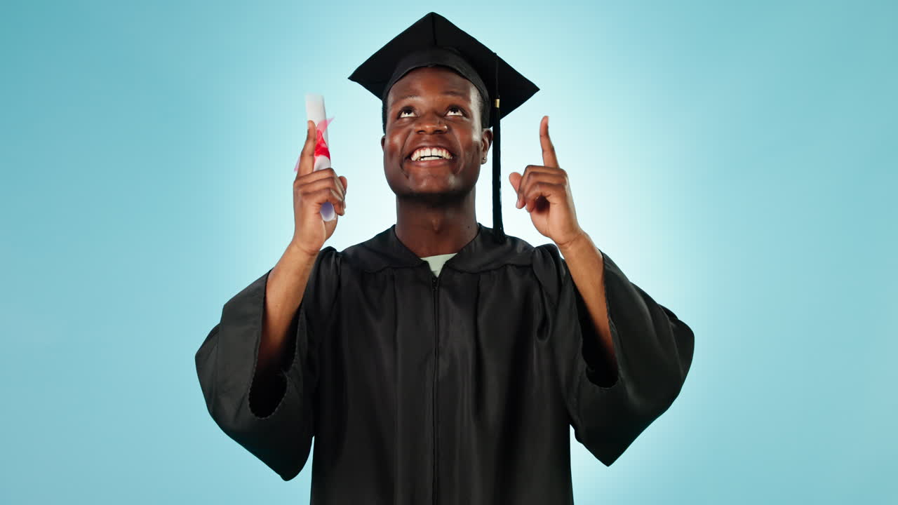 hombre negro graduación, educación