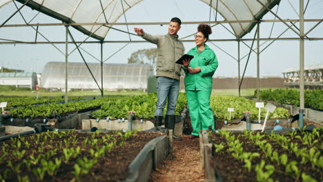 Landwirt,-Teamarbeit-Und-Tablet-Für-Gewächshaus