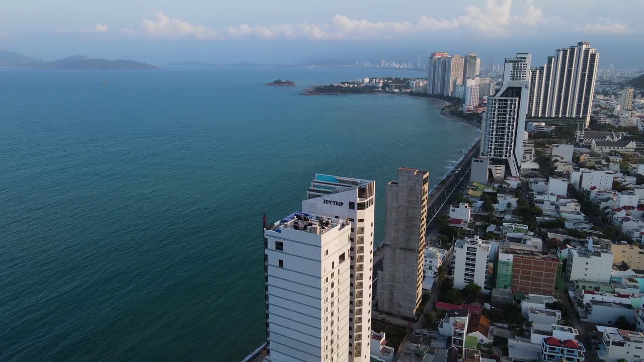 la ciudad costera de nha trang, vietnam