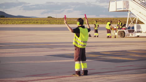 Regler-An-Einem-Flugzeug-Bei-Der-Arbeit