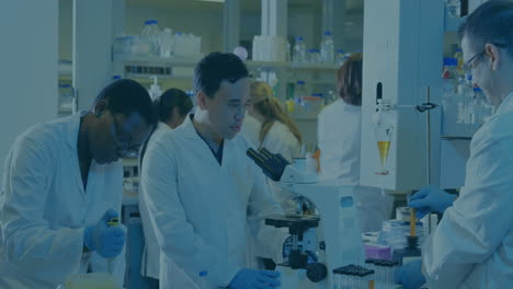 animación del procesamiento de datos científicos sobre diversos científicos en el laboratorio