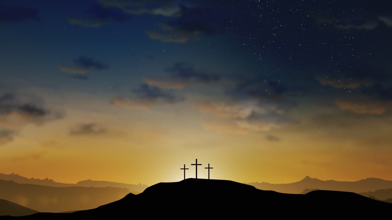 별빛 하늘에 움직이는 구름과 함께 언덕에 세 개의 십자가
