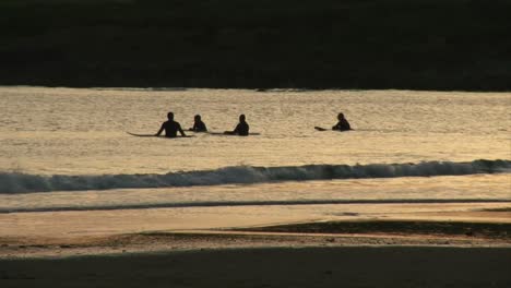 Stock-Footage-Surfen