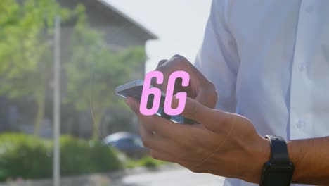 animación de texto de 6g sobre un hombre biracial usando un teléfono inteligente