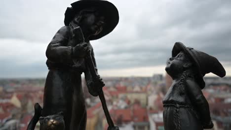 sculptures naines dans la ville de wroclaw