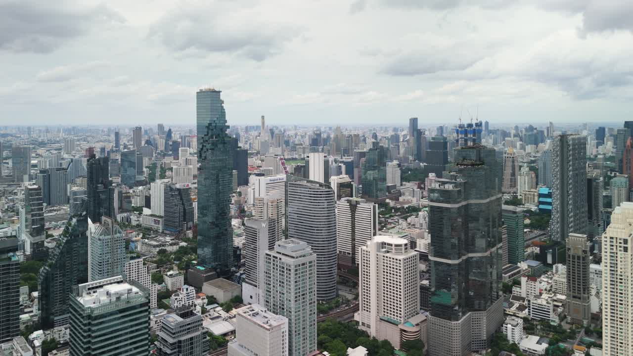 Soft Morning Aerial Over Bangkok — Clear Air, Crisp Light, and Broad Urban Geometry