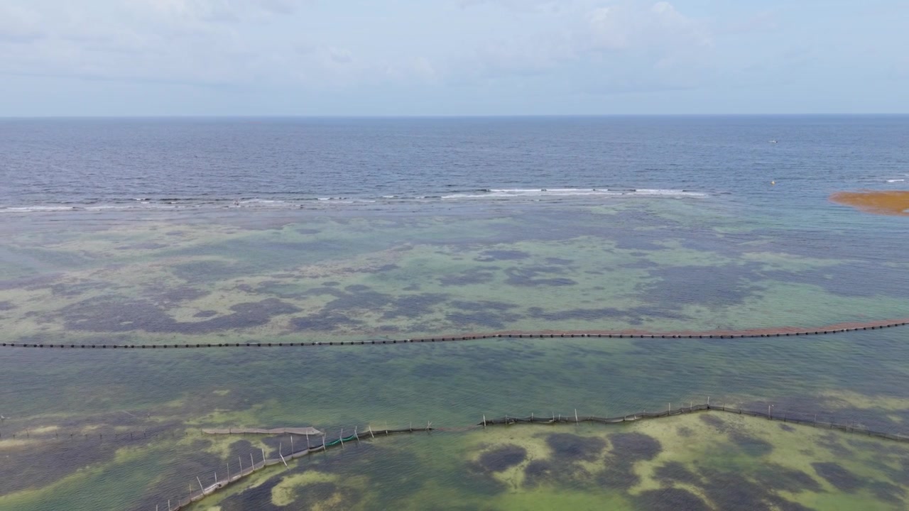 Vista drone della costa di Mahahual in Quintana Roo, Messico