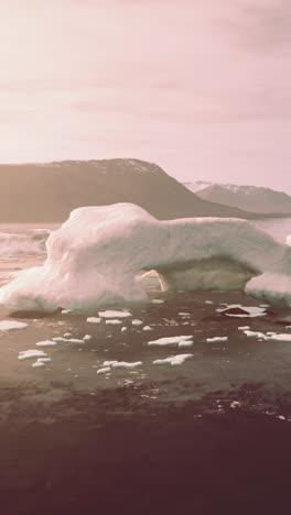 iceberg en el ártico