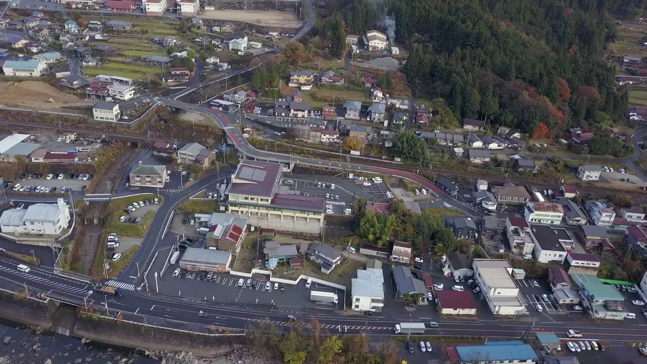 Visão aérea da charmosa cidade de Nagiso, no histórico vale de Kiso, no Japão