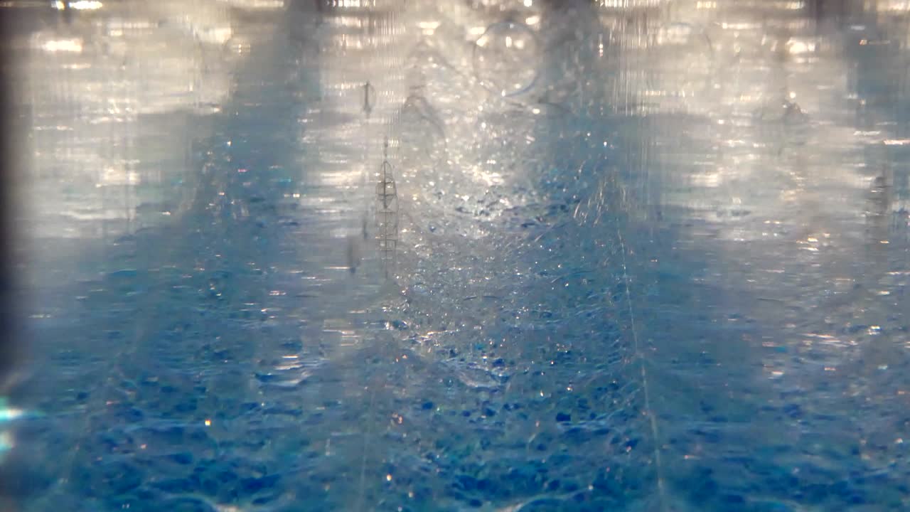 액체 파동의 배경