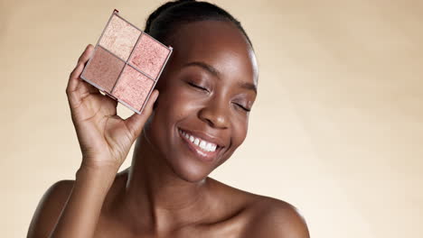 Rostro,-Maquillaje-Y-Paleta-De-Colores-Con-Una-Mujer-Negra