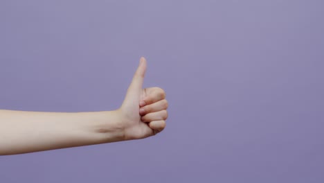 thumbs up gesture