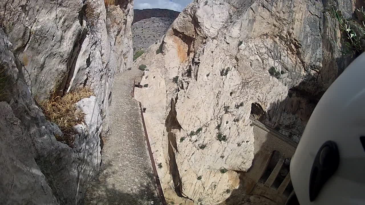 el caminito del rey запретный, опасный путь точка зрения камера на шлеме