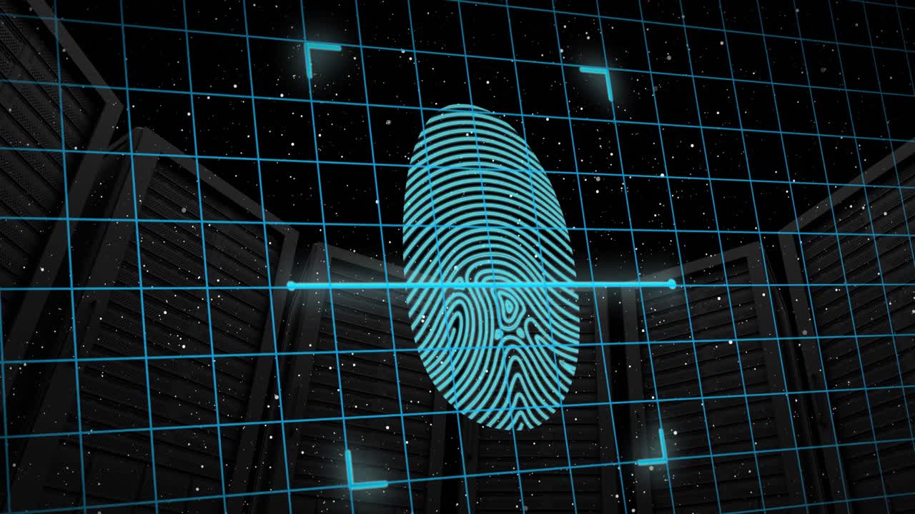 animación de candado en escudos, escaneo de huellas dactilares en vista de ángulo bajo de bastidores de servidores