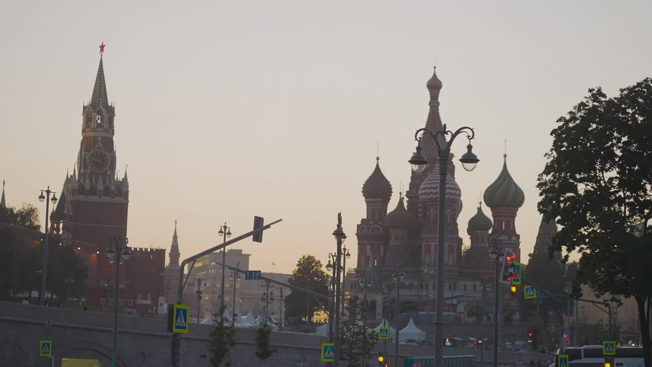 Coucher de soleil sur la Place Rouge, Moscou
