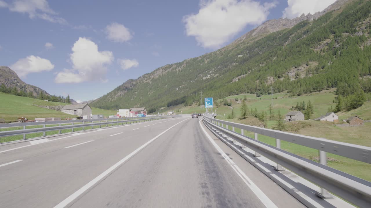 스위스 심플론 패스에서 운전하기