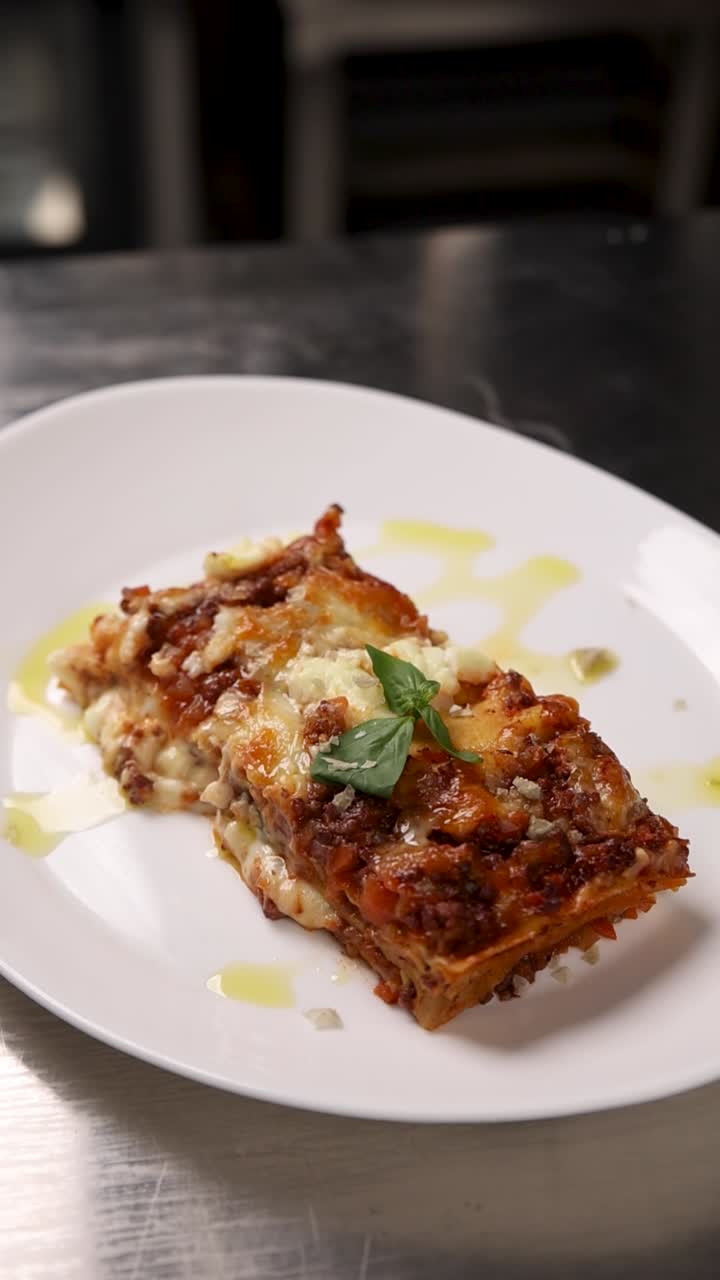 접시 위의 라자냐