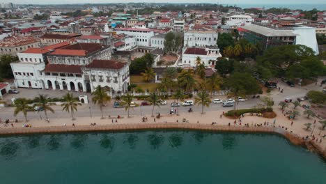 Vista-Aérea-De-La-Isla-De-Zanzíbar-En-Tanzania