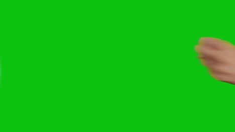 gestos mano femenina de acuerdo de acuerdo clase todo está bien en un fondo verde, pantalla verde.