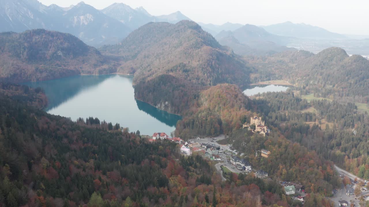 Neuschwanstein, Baviera in Autunno | 4K D-LOG - Perfetto per la correzione colore