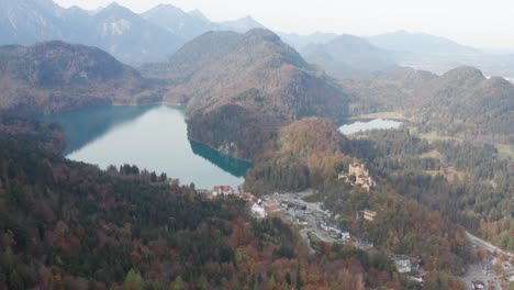 neuschwanstein, baviera en otoño | 4k d-log: perfecto para gradación de color