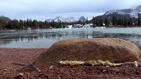 4K-Dolly-of-rock-and-lake-in-Rockies