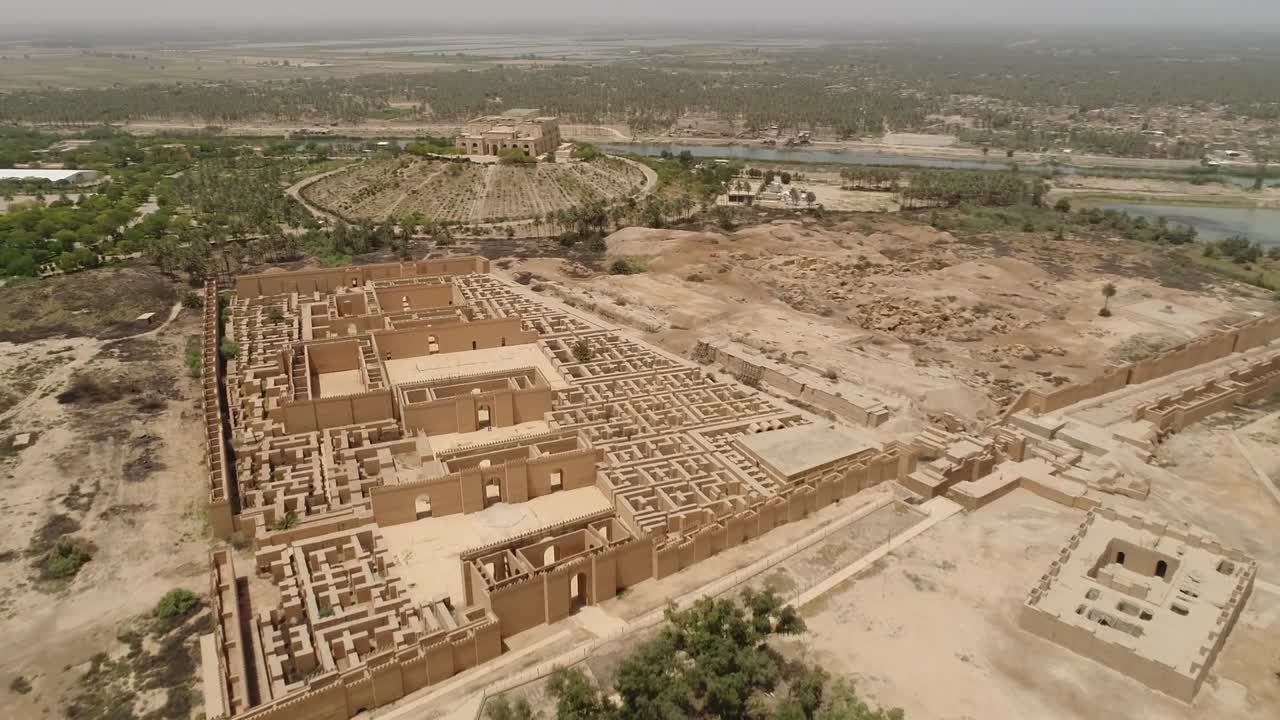toma de drones de la antigua ciudad de babilonia en irak