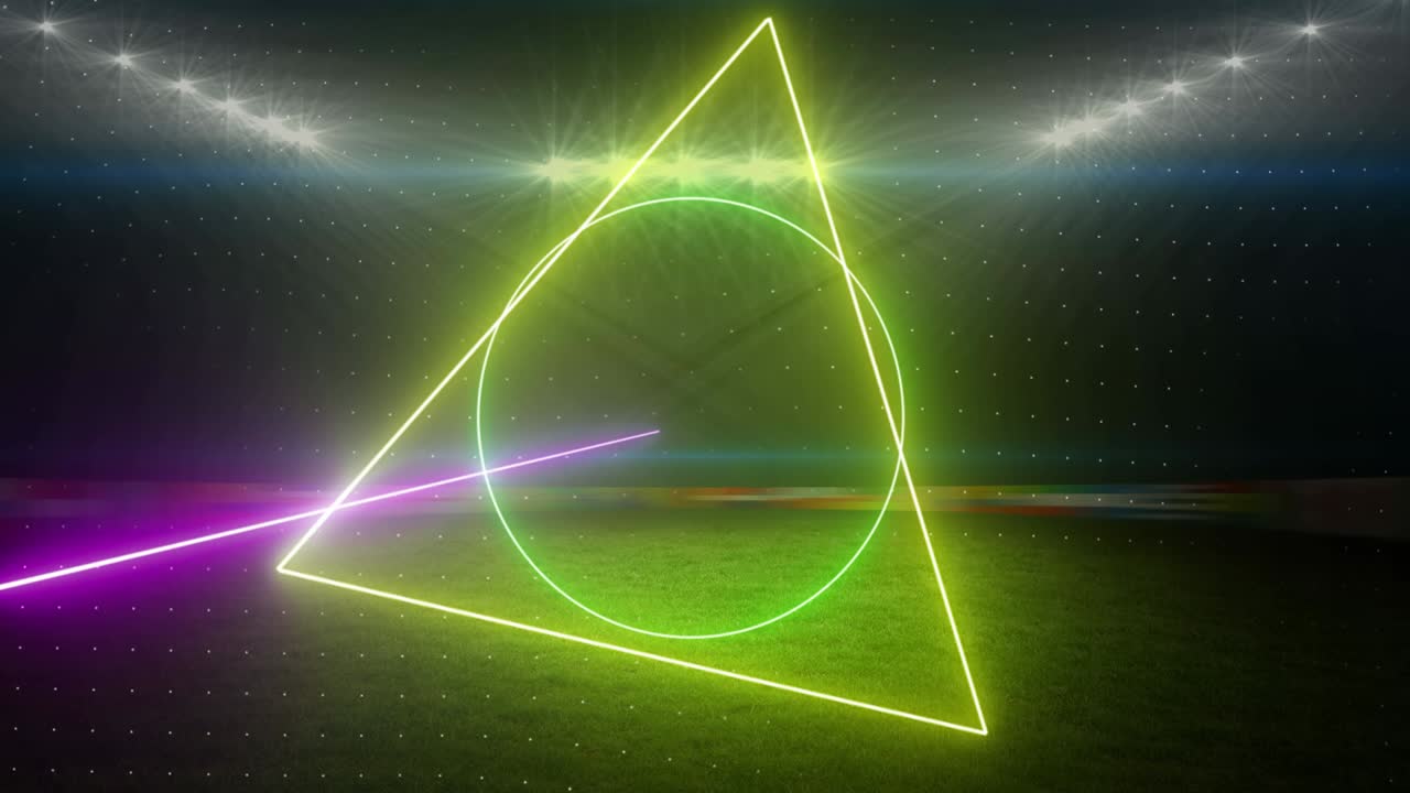 animación de formas de neón giratorias y luces sobre el campo deportivo iluminado