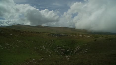 Backpacking-Durch-Lago-Naki:-Ein-Wildnis-Erlebnis-Im-Kaukasischen-Hochland